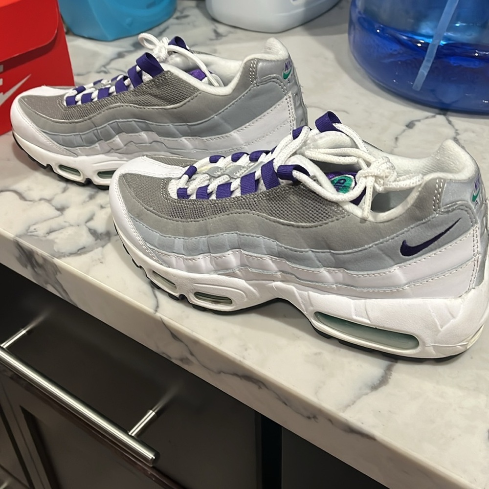 Women’s Nike air Max